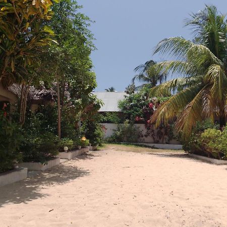 H & H Bungalows Нунгві Екстер'єр фото